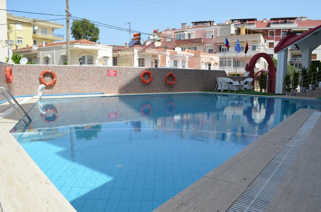 Hotel Prens Yildiz Ayvalik Exterior photo