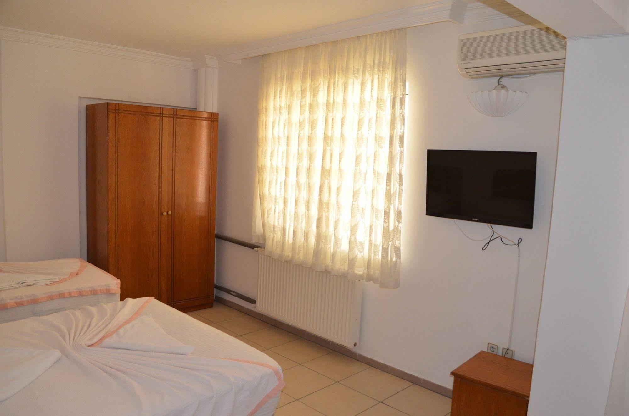 Hotel Prens Yildiz Ayvalik Exterior photo